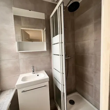 4 Personnes, 1 Chambre, Terrasse, Wifi, Proche Du Centre Appartement