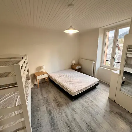 Appartement 4 Personnes, 1 Chambre, Terrasse, Wifi, Proche Du Centre *